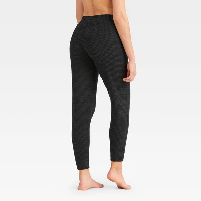 Wander By Hottotties Women's Dana Zig Zag Jogger Pants - Black - Image 4