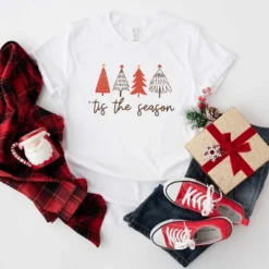 Simply Sage Market Women's Tis The Season Trees Short Sleeve Graphic Tee